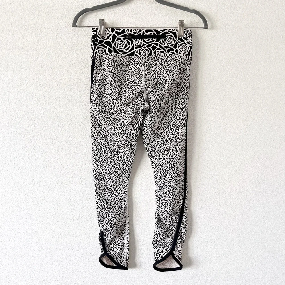 Lululemon Real Quick Leggings Posey Black White High Rise Athletic Yoga Pants